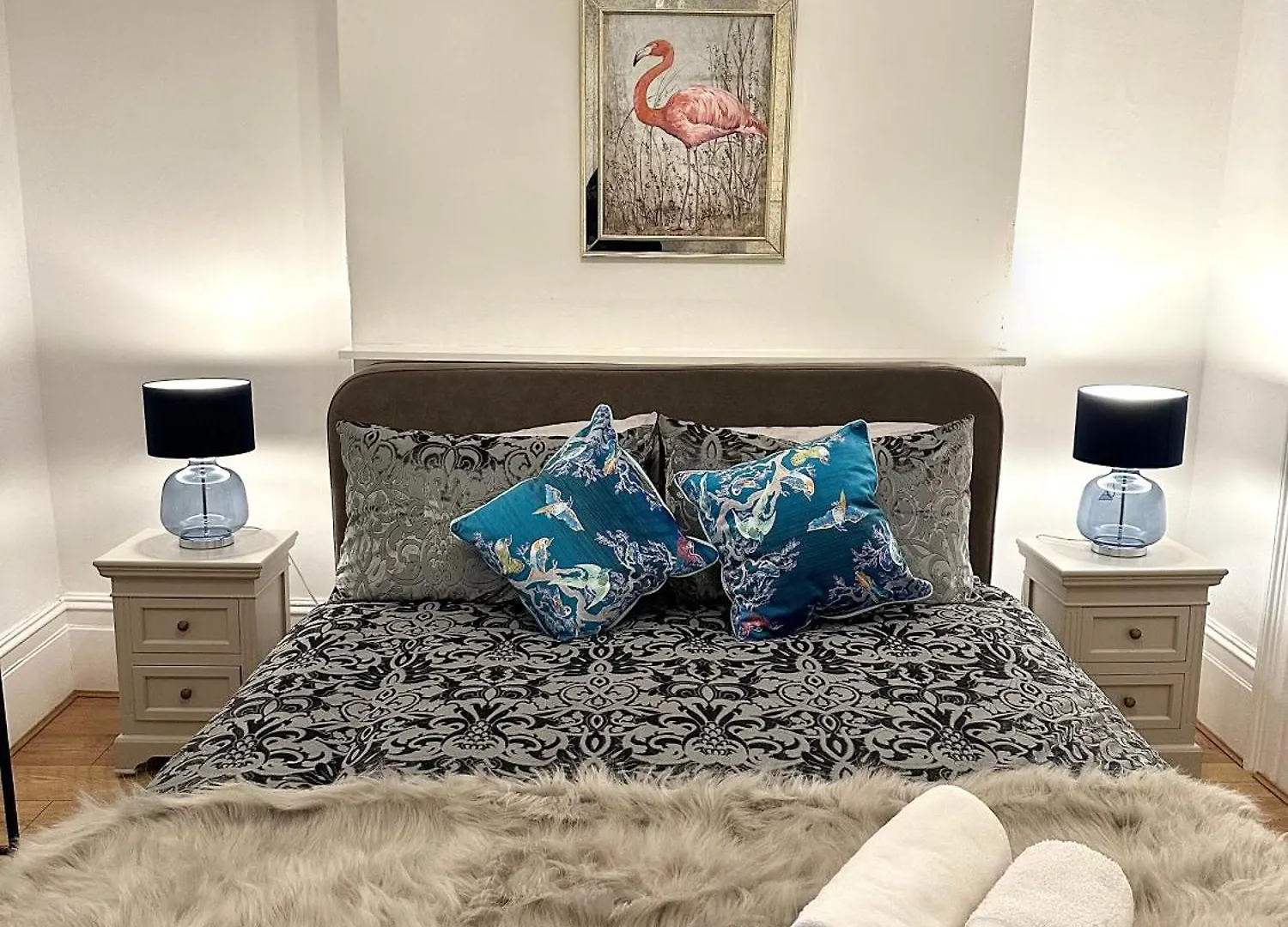 Elegant Apartment In London
