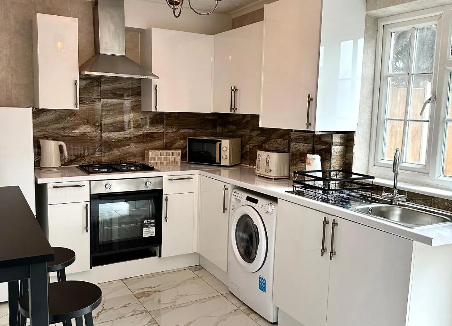 Elegant Apartment In London 0*,